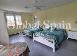 Revente - VILLA -
ORIHUELA - Inland