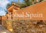Resale - VILLA -
TORREVIEJA - Aguas Nuevas