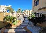 Revente - VILLA -
ORIHUELA COSTA - VILLAMARTÍN