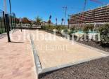 Revente - APPARTEMENT -
TORREVIEJA - Punta Prima
