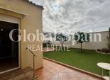 Odsprzedaż - WILLA  -
TORREVIEJA - 