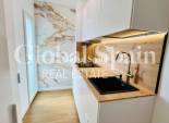 Odsprzedaż - PENTHOUSE -
TORREVIEJA - Punta Prima