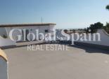 Revente - VILLA -
VILLAMARTÍN - Costa Blanca