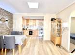 Wiederverkauf - WOHNUNG -
TORREVIEJA - Torreblanca