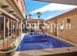 Resale - VILLA -
ORIHUELA - Inland