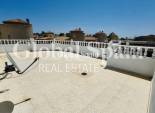 Odsprzedaż - WILLA  -
TORREVIEJA - 