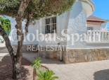 Resale - Villa -
CIUDAD QUESADA