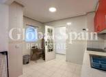 Wederverkoop - APPARTEMENT -
TORREVIEJA - Acequion
