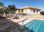 Resale - VILLA -
AVILESES - Inland