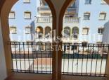 Revente - APPARTEMENT -
LA ZENIA - Costa Blanca