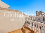 Wederverkoop - HUIS -
Villamartin - Costa Blanca