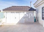 Resale - House -
ORIHUELA COSTA - La Zenia