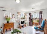 Wiederverkauf - VILLA -
TORREVIEJA - LOS BALCONES - LOS ALTOS