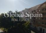 Wederverkoop - APPARTEMENT -
TORREVIEJA - Torrevieja