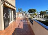 Revente - VILLA -
VILLAMARTÍN - Costa Blanca
