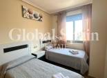 Wederverkoop - APPARTEMENT -
TORREVIEJA - Torrevieja