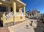 Wederverkoop - VILLA -
CIUDAD QUESADA