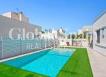 Wederverkoop - VILLA -
LA MARINA