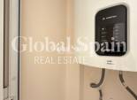 Wederverkoop - APPARTEMENT -
TORREVIEJA - Torrevieja