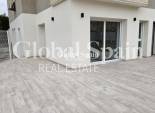 Wederverkoop - APPARTEMENT -
TORREVIEJA - Aguas Nuevas