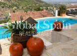 Wederverkoop - VILLA -
CALPE - Costa Blanca