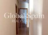 Wederverkoop - APPARTEMENT -
TORREVIEJA - Center