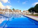 Wiederverkauf - WOHNUNG -
TORREVIEJA - Torreblanca