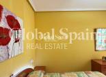 Wederverkoop - PENTHOUSE -
TORREVIEJA - Playa del Cura