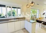 Revente - VILLA -
LA ZENIA - Costa Blanca