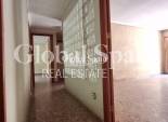 Wederverkoop - APPARTEMENT -
ORIHUELA - Zona Centro