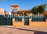 Wiederverkauf - VILLA -
TORREVIEJA - Costa Blanca
