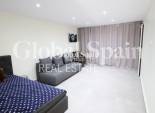 Odsprzedaż - WILLA  -
TORREVIEJA - 