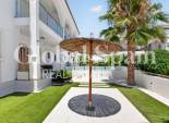 Venta - APARTAMENTO -
ROJALES - Cuidad Quesada
