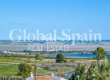 Wiederverkauf - VILLA -
SAN MIGUEL DE SALINAS - Costa Blanca