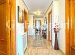 Wederverkoop - VILLA -
TORREVIEJA - LOS BALCONES - LOS ALTOS
