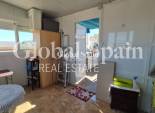 Wederverkoop - APPARTEMENT -
TORREVIEJA - Torrevieja
