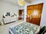 Wederverkoop - VILLA -
TORREVIEJA - La Siesta - El Salado - Torreta