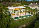 New Build - VILLA -
CASARES - Pedregales