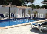 Wiederverkauf - Villa -
ORIHUELA COSTA - Lomas de Cabo Roig