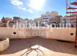 Resale - COMMERCIAL PROPERTY -
TORREVIEJA - Playa del Cura