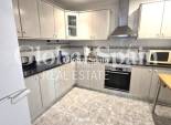 Wederverkoop - APPARTEMENT -
TORREVIEJA - Las Piscinas Naturales