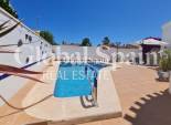 Odsprzedaż - WILLA  -
ORIHUELA COSTA - 