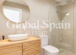 Odsprzedaż - WILLA  -
TORREVIEJA - 