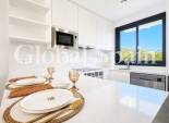 Nueva construcción  - VILLA -
BAÑOS Y MENDIGO - Altaona Golf