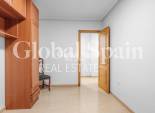 Wiederverkauf - WOHNUNG -
TORREVIEJA - Torrevieja