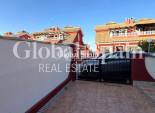 Resale - HOUSE -
ORIHUELA COSTA - VILLAMARTÍN