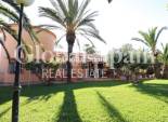 Odsprzedaż - WILLA  -
TORREVIEJA - 