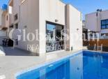 Revente - Villa -
TORREVIEJA - Sector 25