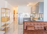 Revente - APPARTEMENT -
ORIHUELA COSTA - VILLAMARTÍN