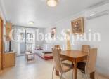 Revente - APPARTEMENT -
TORREVIEJA - Centro